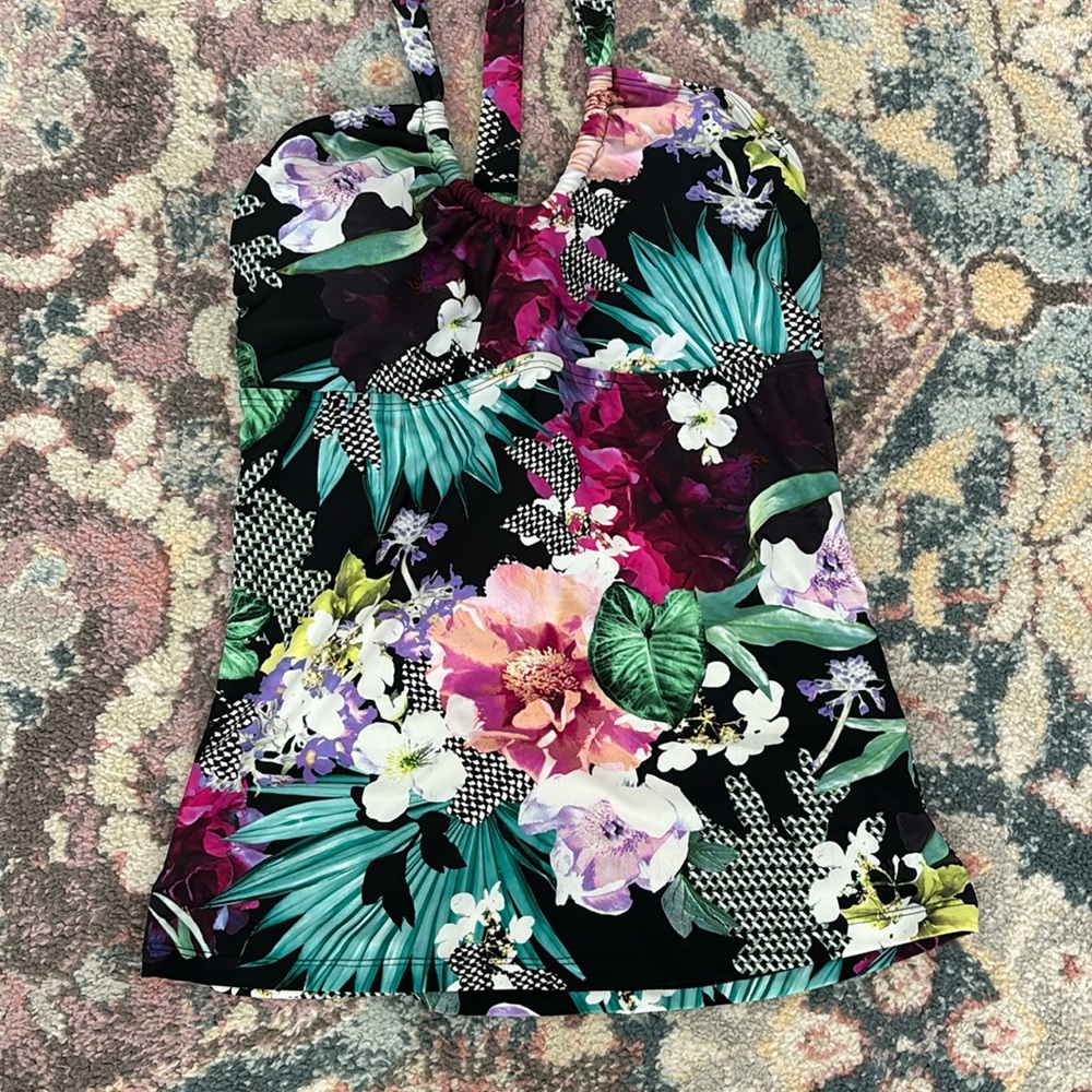 NWOT Hapari Scoop Tankini top